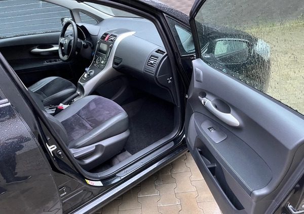 Toyota Auris cena 29200 przebieg: 306700, rok produkcji 2010 z Góra małe 742